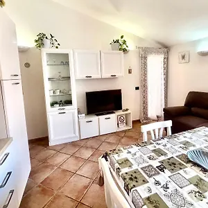 Exclusive Use- Uso Esclusivo - La Maison De Gioel - Entire House - Intera Casa - With Kitchenette - Con Cucinino - With Washing Machine - Con Lavatrice - Free Public Parking In Front Of The House - Parcheggio Pubblico Gratuito Difronte Casa Appartamento